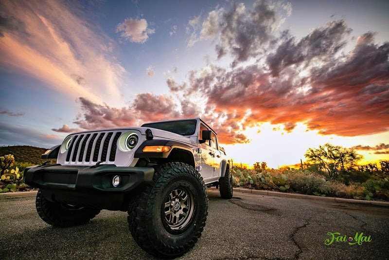Oracle Jeep JL/Gladiator JT Oculus Bi-LED Projector Headlights - Amber/White Switchback